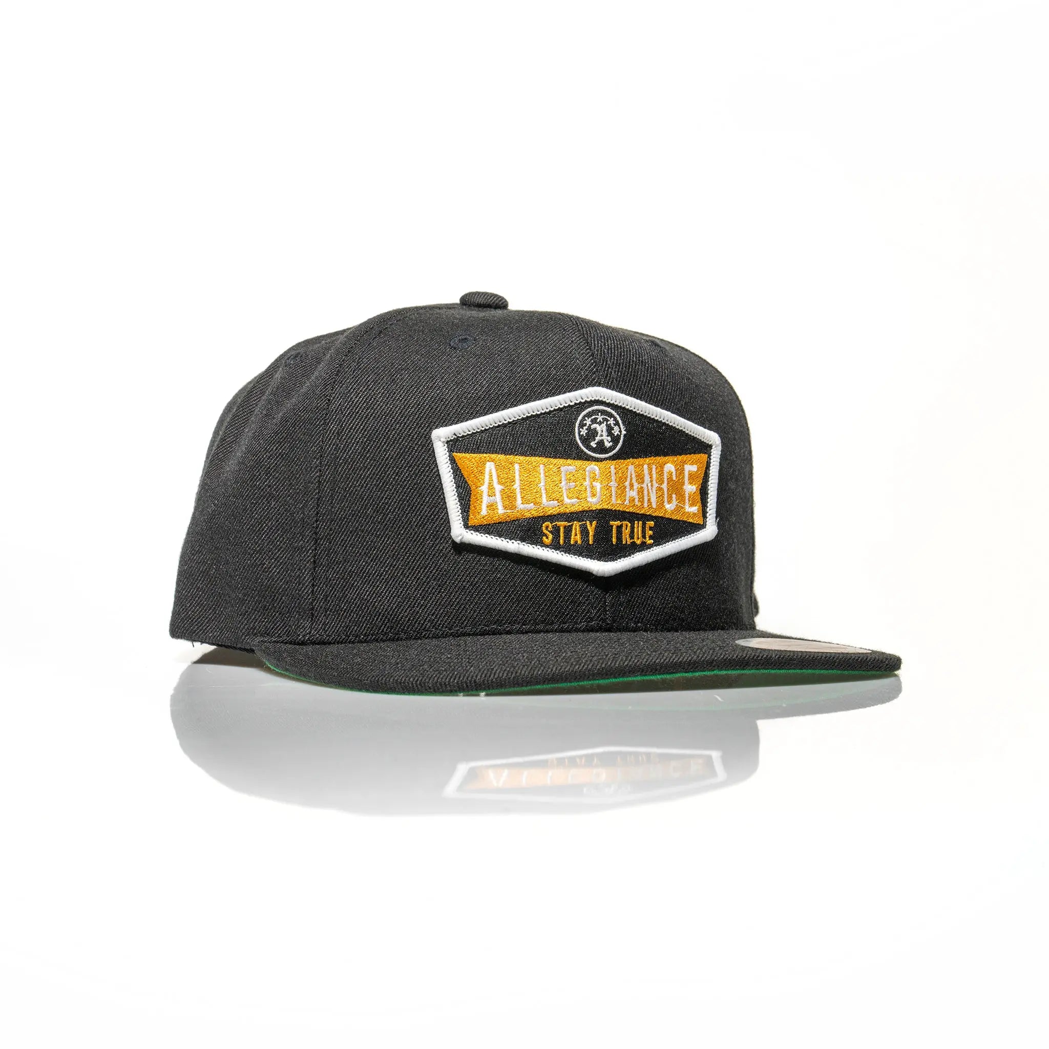 Captain Gold Snapback